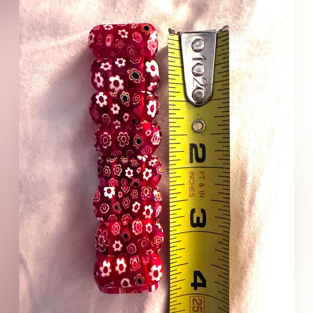 Vintage MCM Oval Red Millefiori Venetian Glass Cabochon Bead Stretch Bracelet - Picture 6 of 6